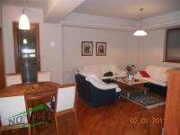 Se izdava namesten stan vo Skopje, Aerodrom so povrshina od 85 m2.
 Ekstra: Centralno Parno, Internet, Kablovska TV, Lift, Garaza, Klima.
 Cena: 400 EUR