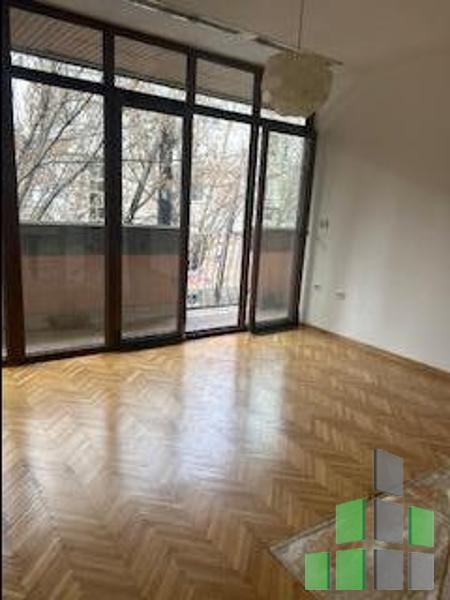 Се издава Канцеларија во Дебар Маало - E2629