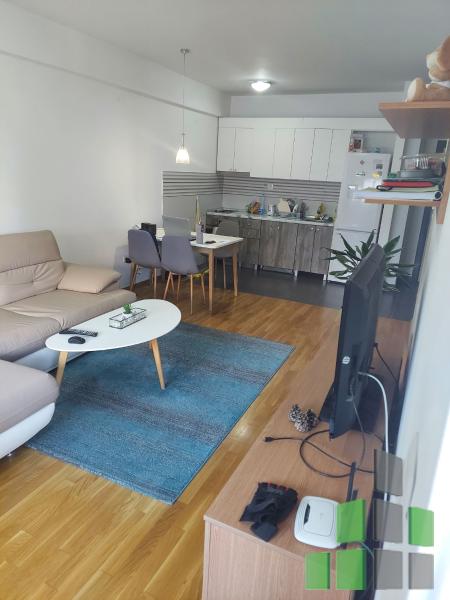 Се издава Стан во Центар - Универзална Сала - A10407