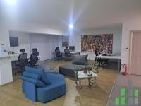 Se izdava prazen kancelariski prostor vo Skopje, Centar so povrshina od 120 m2.
 Ekstra: Klima, Sopstveno parno, Lift, Nova Zgrada.
 Cena: 1200 EUR