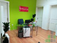 Se izdava prazen kancelariski prostor vo Skopje, Centar so povrshina od 115 m2.
 Ekstra: Klima, Greenje na struja, Upotrebna dozvola.
 Cena: 450 EUR
