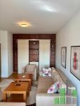 Se izdava namesten stan vo Skopje, Centar - Univerzalna Sala so povrshina od 45 m2.
 Ekstra: Klima, Greenje na struja, Lift, Nova Zgrada, Parking.
 Cena: 430 EUR