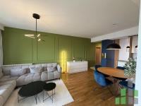 Se izdava namesten stan vo Skopje, Karposh 3 so povrshina od 57 m2.
 Ekstra: Lift, Nova Zgrada, Parking, Klima, Centralno Parno.
 Cena: 550 EUR