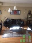 Se izdava namesten stan vo Skopje, Centar so povrshina od 96 m2.
 Ekstra: Klima, Centralno Parno, Lift, Nova Zgrada, Garaza.
 Cena: 650 EUR