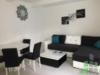 Se izdava namestena kukja vo Skopje, Zelezara so povrshina od 70 m2.
 Ekstra:.
 Cena: 400 EUR