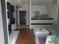 Se izdava namesten stan vo Skopje, Vodno so povrshina od 53 m2.
 Ekstra: Klima, Sopstveno parno, Lift, Nova Zgrada, Parking.
 Cena: 380 EUR