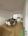 Se izdava namesten stan vo Skopje, Taftalidje 1 so povrshina od 60 m2.
 Ekstra: Klima, Centralno Parno, Lift, Nova Zgrada.
 Cena: 380 EUR