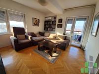 Se izdava namesten stan vo Skopje, Karposh 3 so povrshina od 50 m2.
 Ekstra: Klima, Centralno Parno, Lift.
 Cena: 420 EUR