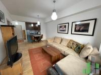 Se izdava namesten stan vo Skopje, Aerodrom so povrshina od 51 m2.
 Ekstra: Klima, Sopstveno parno, Internet, Kablovska TV, Lift, Nova Zgrada, Garaza.
 Cena: 400 EUR
