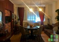 Se izdava namesten stan vo Skopje, Debar Maalo so povrshina od 65 m2.
 Ekstra: Klima, Centralno Parno, Lift, Nova Zgrada.
 Cena: 500 EUR