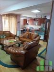 Se izdava namesten stan vo Skopje, Centar so povrshina od 96 m2.
 Ekstra: Klima, Centralno Parno, Lift, Nova Zgrada, Parking.
 Cena: 600 EUR