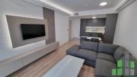 Se izdava namesten stan vo Skopje, Aerodrom so povrshina od 70 m2.
 Ekstra: Klima, Centralno Parno, Lift, Nova Zgrada, Parking.
 Cena: 650 EUR