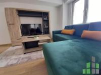 Se izdava namesten stan vo Skopje, Michurin so povrshina od 45 m2.
 Ekstra: Centralno Parno, Lift.
 Cena: 350 EUR