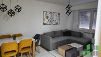 Se izdava namesten stan vo Skopje, Michurin so povrshina od 57 m2.
 Ekstra: Klima, Centralno Parno, Lift, Nova Zgrada, Parking.
 Cena: 500 EUR