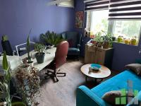 Se izdava namesten kancelariski prostor vo Skopje, Centar so povrshina od 75 m2.
 Ekstra: Klima.
 Cena: 650 EUR