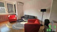 Se izdava namesten stan vo Skopje, Centar so povrshina od 67 m2.
 Ekstra: Centralno Parno, Lift, Klima, Renoviran.
 Cena: 650 EUR