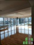 Se izdava prazen kancelariski prostor vo Skopje, Centar so povrshina od 123 m2.
 Ekstra: Klima, Lift, Nova Zgrada.
 Cena: 0 EUR