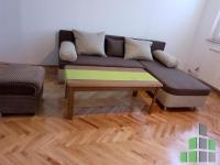 Se izdava namesten stan vo Skopje, Aerodrom so povrshina od 70 m2.
 Ekstra: Klima, Centralno Parno, Lift, Parking.
 Cena: 350 EUR