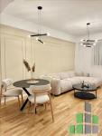 Se izdava namesten stan vo Skopje, Avtokomanda so povrshina od 52 m2.
 Ekstra: Klima, Centralno Parno, Lift, Nova Zgrada, Parking.
 Cena: 650 EUR
