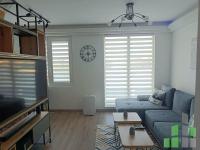 Se izdava namesten stan vo Skopje, Aerodrom so povrshina od 64 m2.
 Ekstra: Klima, Centralno Parno, Lift, Parking.
 Cena: 650 EUR