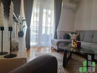 Se izdava namesten stan vo Skopje, Aerodrom so povrshina od 40 m2.
 Ekstra: Klima, Sopstveno parno, Lift, Nova Zgrada.
 Cena: 450 EUR