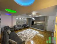 Se izdava namesten stan vo Skopje, Kapishtec so povrshina od 70 m2.
 Ekstra: Klima, Sopstveno parno, Lift, Nova Zgrada, Garaza.
 Cena: 600 EUR