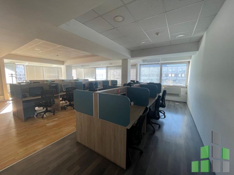 Се издава Канцеларија во Центар - E2868