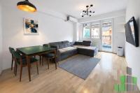 Se izdava namesten stan vo Skopje, Kapishtec so povrshina od 70 m2.
 Ekstra: Klima, Sopstveno parno, Lift, Nova Zgrada, Parking.
 Cena: 550 EUR