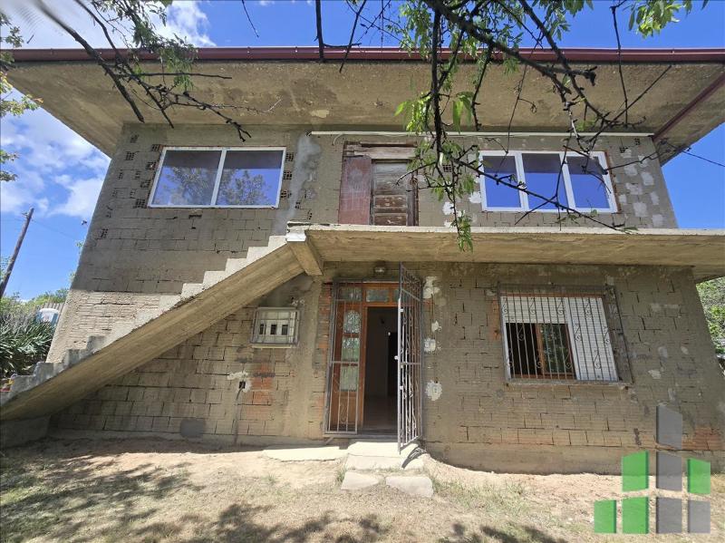 Се продава Куќа во Соње - L1091
