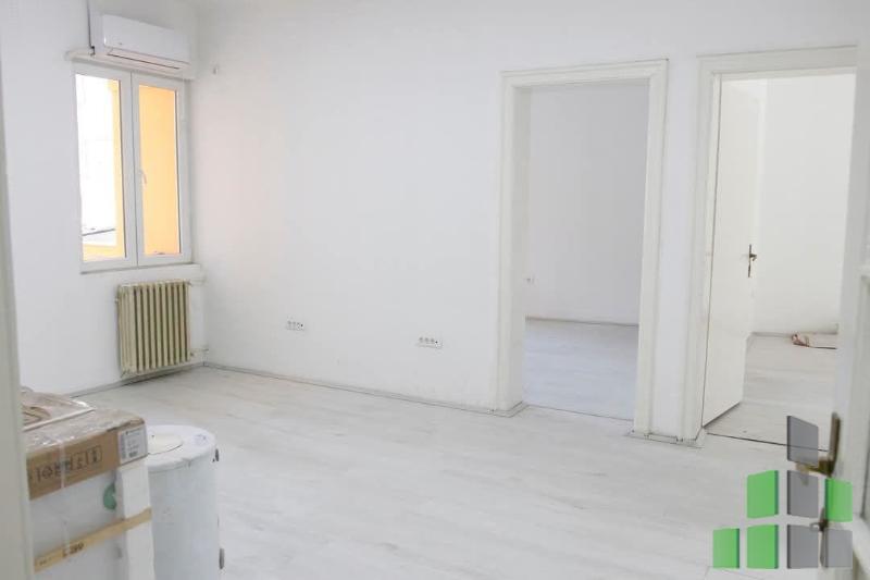 Се издава Канцеларија во Дебар Маало - E2878