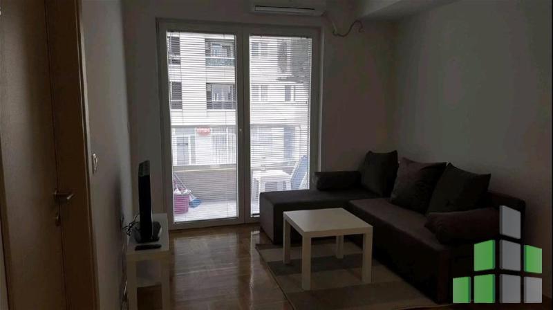 Се издава Стан во Аеродром - A15745