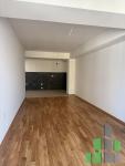 Se izdava prazen stan vo Skopje, Centar - Univerzalna Sala so povrshina od 60 m2.
 Ekstra: Klima, Centralno Parno, Lift, Nova Zgrada.
 Cena: 360 EUR