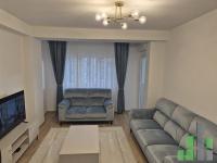 Se izdava namesten stan vo Skopje, Centar so povrshina od 66 m2.
 Ekstra: Klima, Centralno Parno, Lift, Nova Zgrada.
 Cena: 600 EUR