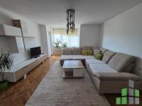 Se izdava namesten stan vo Skopje, Aerodrom so povrshina od 93 m2.
 Ekstra: Klima, Centralno Parno, Lift, Parking.
 Cena: 500 EUR