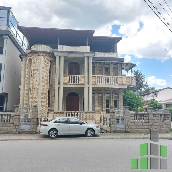 House for sale in Skopje, Taftalidze 2 - L1099