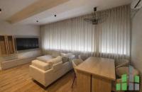 Se izdava namesten stan vo Skopje, Debar Maalo so povrshina od 55 m2.
 Ekstra: Klima, Sopstveno parno, Parking.
 Cena: 530 EUR
