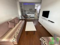 Se izdava namesten stan vo Skopje, Centar - Univerzalna Sala so povrshina od 65 m2.
 Ekstra: Klima, Sopstveno parno, Lift, Nova Zgrada.
 Cena: 550 EUR