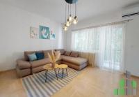 Se izdava namesten stan vo Skopje, Debar Maalo so povrshina od 67 m2.
 Ekstra: Klima, Centralno Parno.
 Cena: 500 EUR