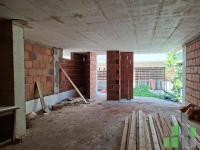 Se prodava  stan vo Skopje, Kozle so povrshina od 45 m2.
 Ekstra: Klima, Sopstveno parno, Nova Zgrada.
 Cena: 0 EUR