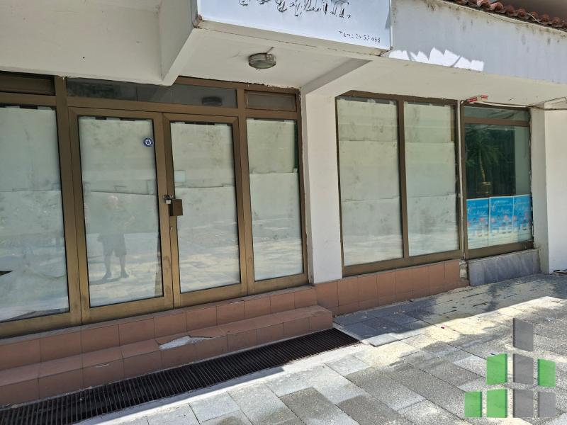 Се продава Локал во Аеродром - P0406