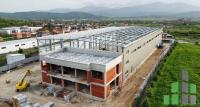 Se izdava prazen deloven objekt vo Skopje, Petrovec so povrshina od 2450 m2.
 Ekstra:
 Cena: 0 EUR