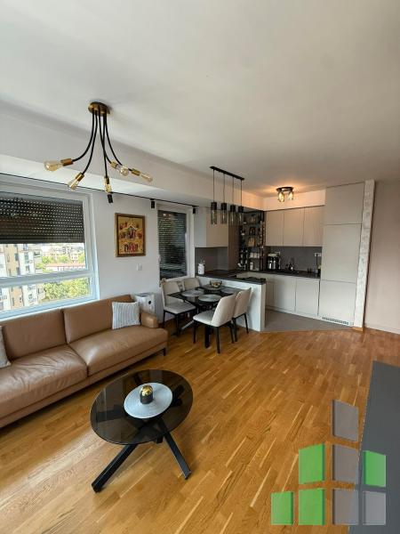 Се продава Стан во Аеродром - J4568