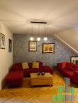 Se izdava namesten stan vo Skopje, Centar so povrshina od 75 m2.
 Ekstra: Klima, Centralno Parno, Lift, Renoviran.
 Cena: 600 EUR