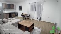 Se izdava namesten stan vo Skopje, Karposh 2 so povrshina od 75 m2.
 Ekstra: Greenje na struja, Garaza.
 Cena: 500 EUR
