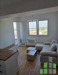 Se izdava namesten stan vo Skopje, Aerodrom so povrshina od 40 m2.
 Ekstra: Centralno Parno, Lift.
 Cena: 400 EUR