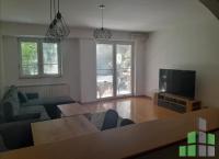 Se izdava namesten stan vo Skopje, Kapishtec so povrshina od 90 m2.
 Ekstra: Centralno Parno, Garaza.
 Cena: 400 EUR