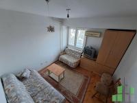 Se izdava namesten stan vo Skopje, Kapishtec so povrshina od 45 m2.
 Ekstra: Studenti, Klima, Centralno Parno, Lift.
 Cena: 300 EUR