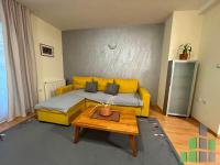 Se izdava namesten stan vo Skopje, Taftalidje 1 so povrshina od 60 m2.
 Ekstra: Klima, Sopstveno parno.
 Cena: 380 EUR
