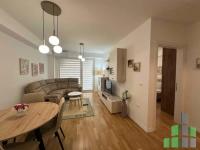 Se izdava namesten stan vo Skopje, Kisela Voda so povrshina od 45 m2.
 Ekstra: Klima, Centralno Parno, Lift, Parking.
 Cena: 400 EUR