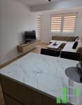 Se izdava namesten stan vo Skopje, Kisela Voda so povrshina od 43 m2.
 Ekstra: Klima, Greenje na struja, Lift.
 Cena: 400 EUR